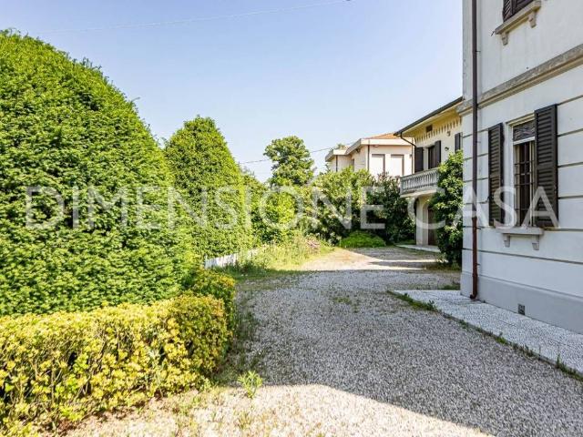 Villa in vendita a Cavezzo MO