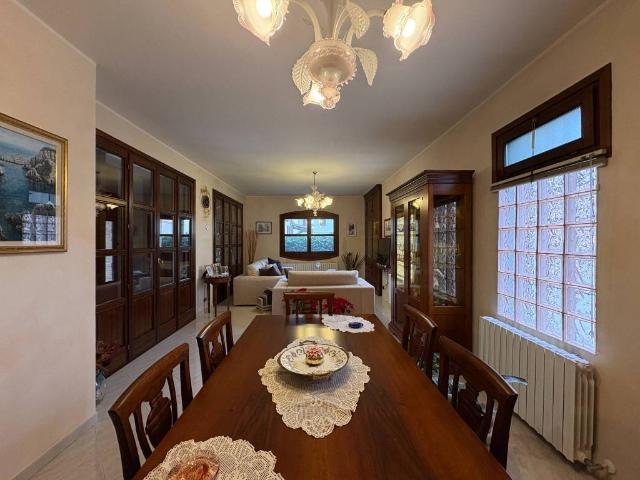 Villa in vendita a Cavezzo MO