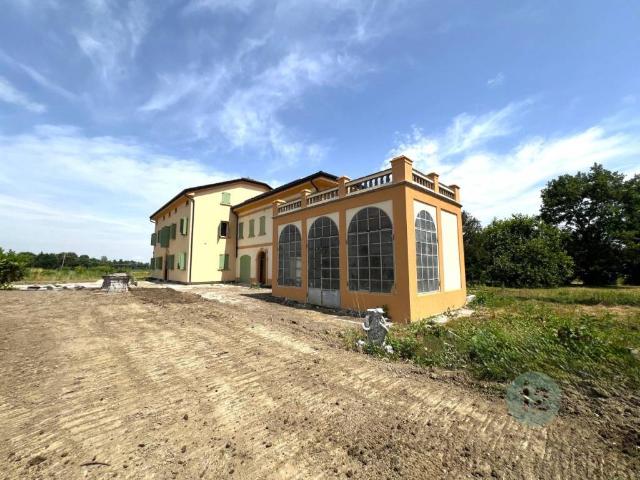 Villa in vendita a Cavezzo MO