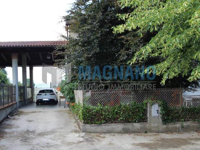Villa in vendita a Cavour TO