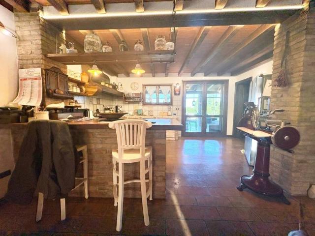 Villa in vendita a Cavriago RE