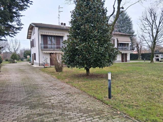 Villa in vendita a Cavriago RE
