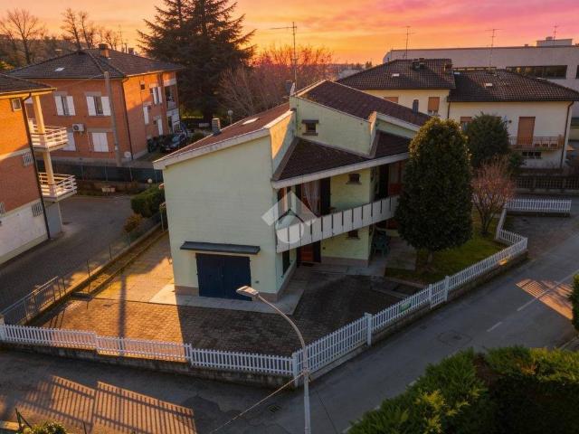 Villa in vendita a Cavriago RE