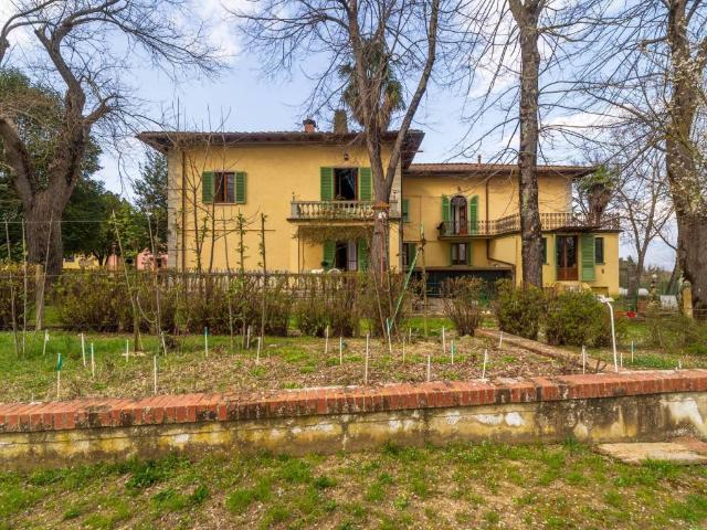 Villa in vendita a Cavriglia AR