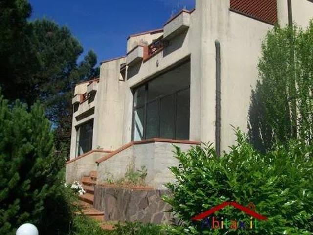 Villa in vendita a Cavriglia AR