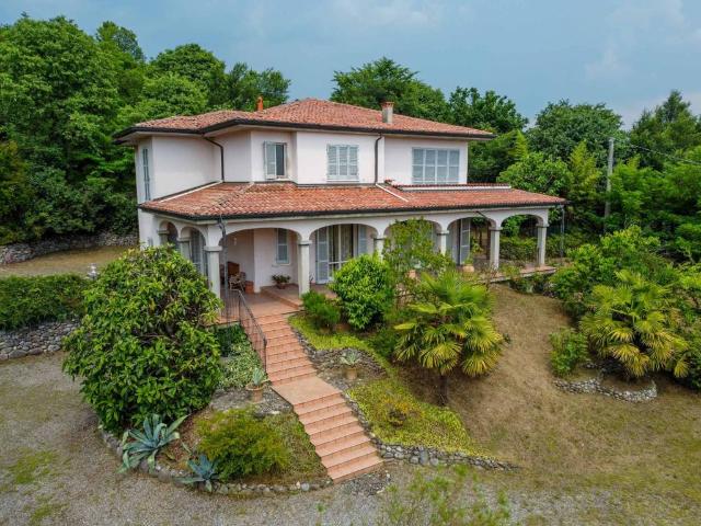 Villa in vendita a Cazzago San Martino BS