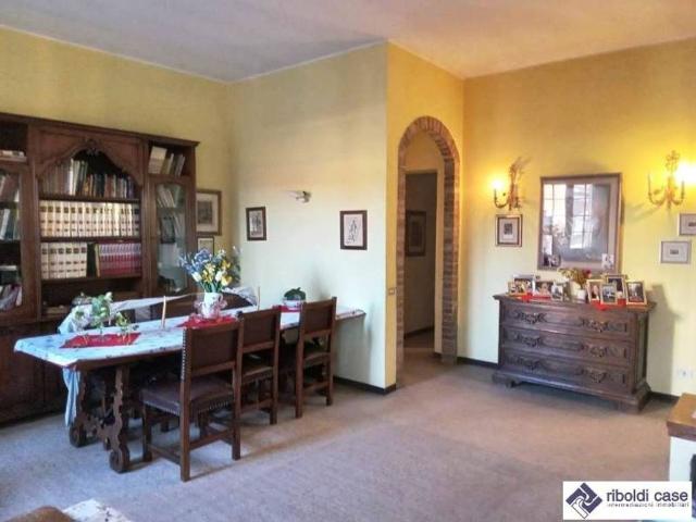 Villa in vendita a Cabiate CO