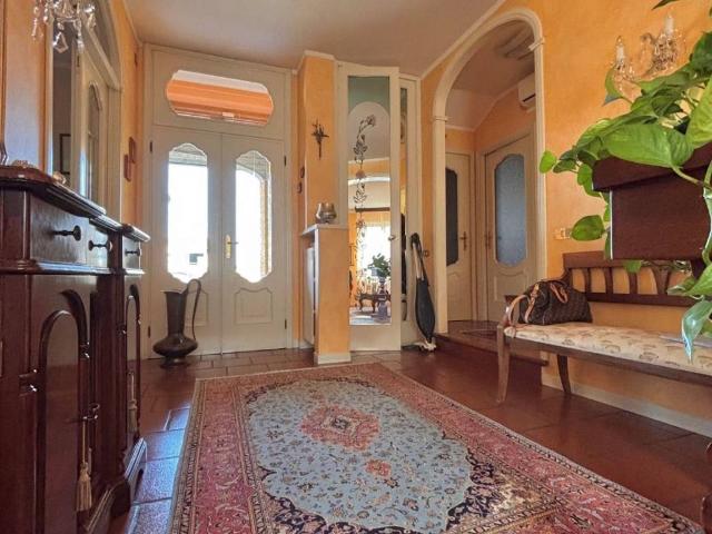 Villa in vendita a Cadeo PC