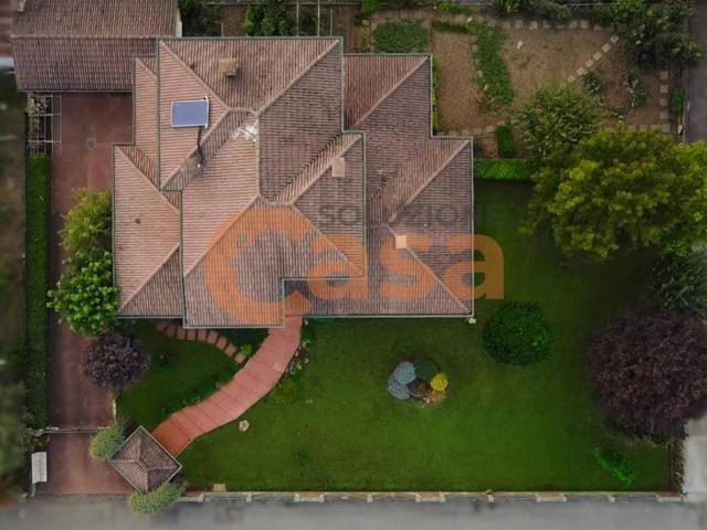Villa in vendita a Cadeo PC