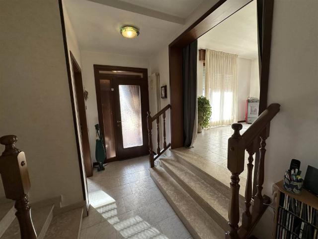 Villa in vendita a Cadeo PC