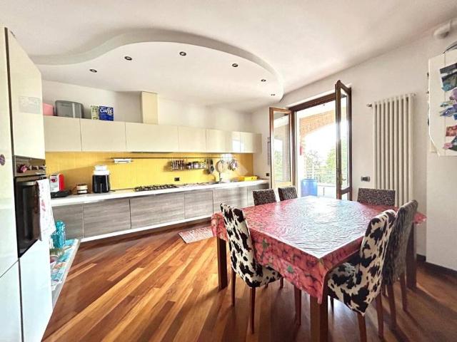 Villa in vendita a Cadeo PC