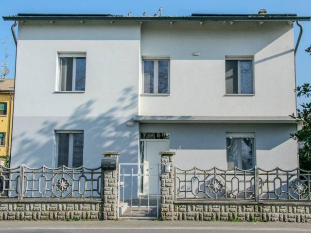 Villa in vendita a Cadelbosco di Sopra RE
