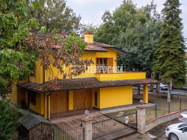 Villa in vendita a Cadelbosco di Sopra RE