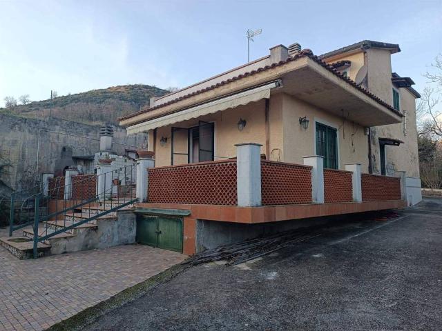 Villa in vendita a Caiazzo CE