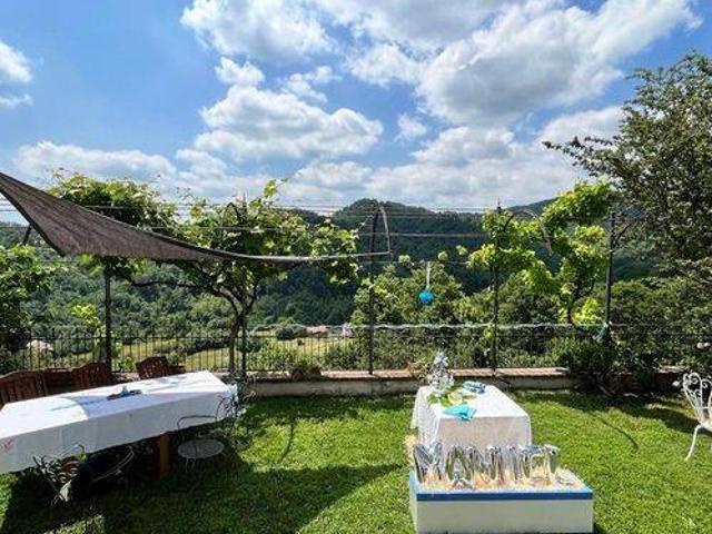 Villa in vendita a Cairo Montenotte SV