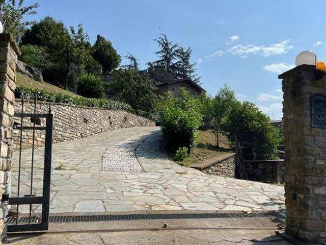 Villa in vendita a Cairo Montenotte SV