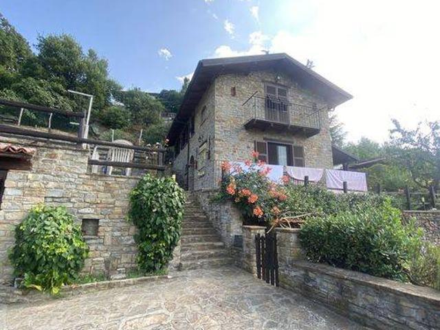 Villa in vendita a Cairo Montenotte SV