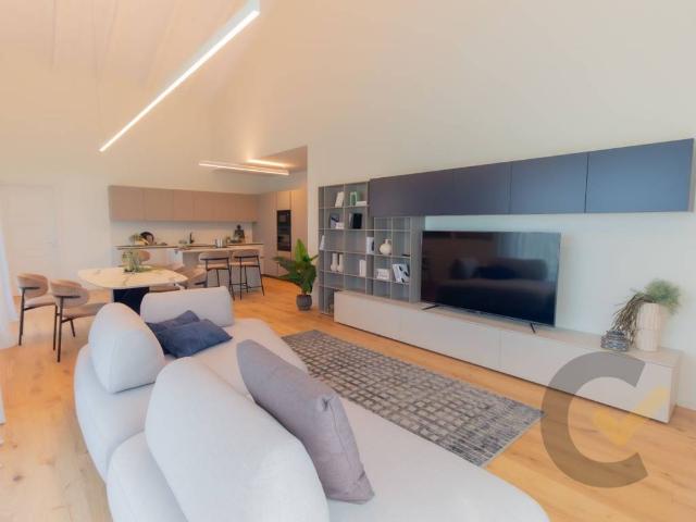 Villa in vendita a Cairate VA