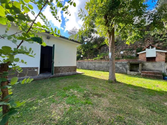 Villa in vendita a Calci PI
