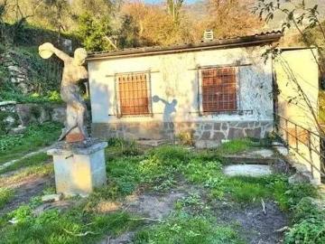 Villa in vendita a Calci PI