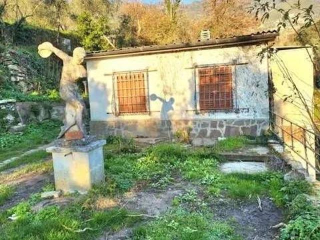 Villa in vendita a Calci PI