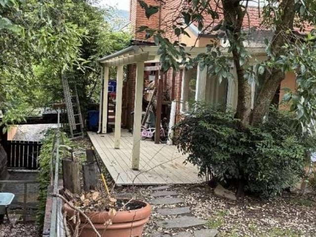 Villa in vendita a Calci PI