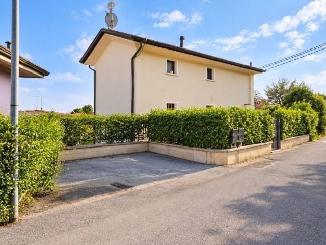 Villa in vendita a Calcinato BS