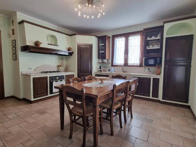 Villa in vendita a Calcinato BS
