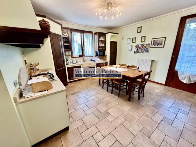 Villa in vendita a Calcinato BS
