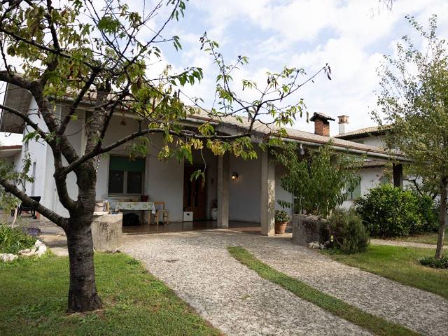 Villa in vendita a Calcinato BS