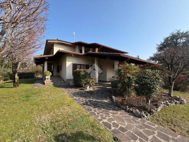 Villa in vendita a Calcinato BS