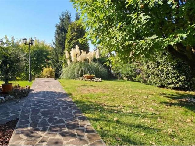 Villa in vendita a Calcinato BS