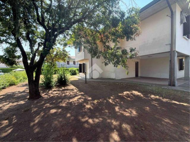 Villa in vendita a Calcinato BS