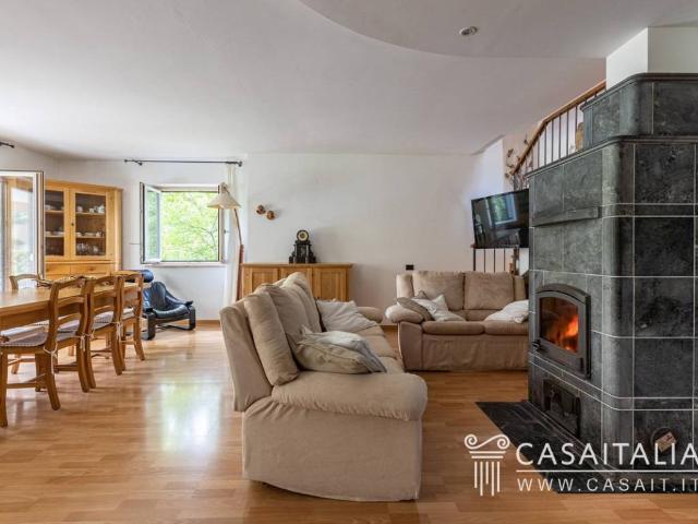 Villa in vendita a Caldonazzo TN