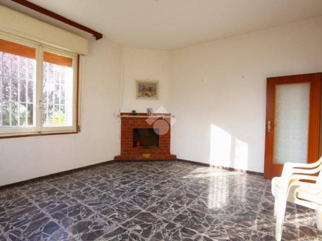 Villa in vendita a Calderara di Reno BO
