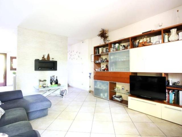 Villa in vendita a Calderara di Reno BO