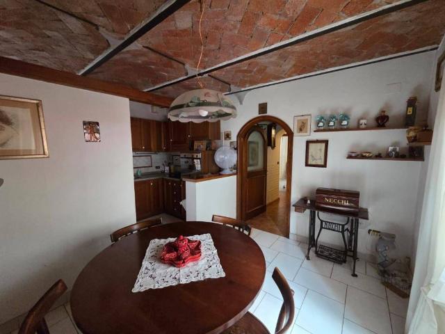 Casa indipendente in vendita a Calenzano FI