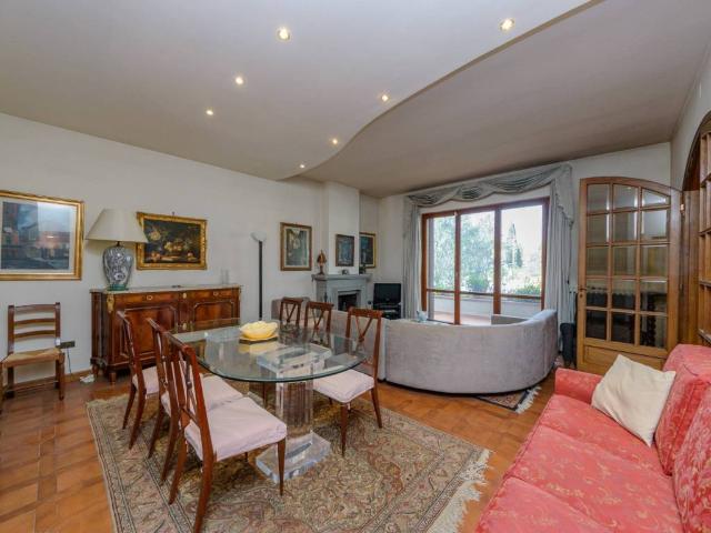 Villa in vendita a Calenzano FI