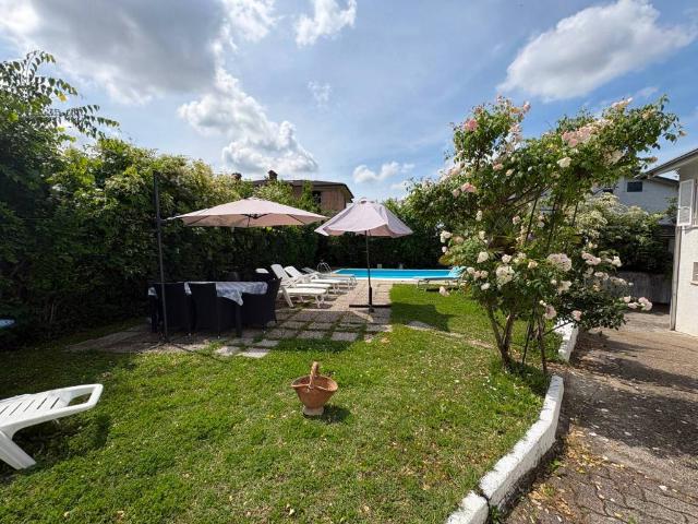 Villa in vendita a Calendasco PC