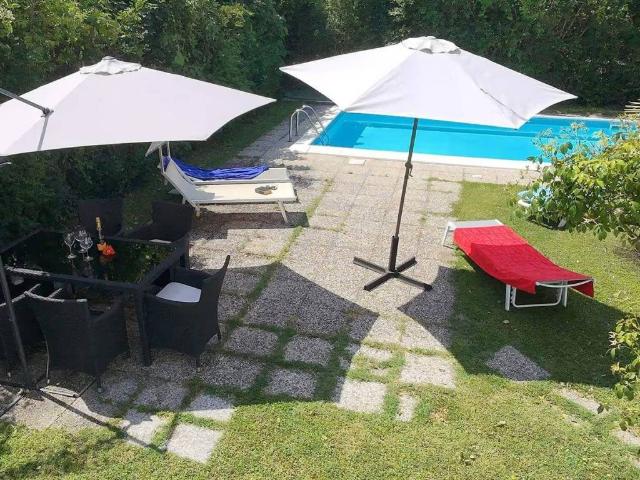 Villa in vendita a Calendasco PC