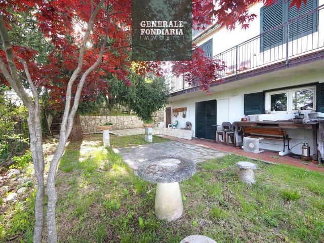 Villa in vendita a Calice al Cornoviglio SP