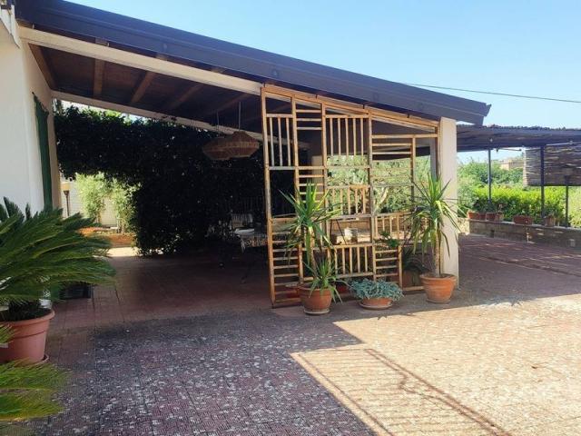 Villa in vendita a Caltagirone CT