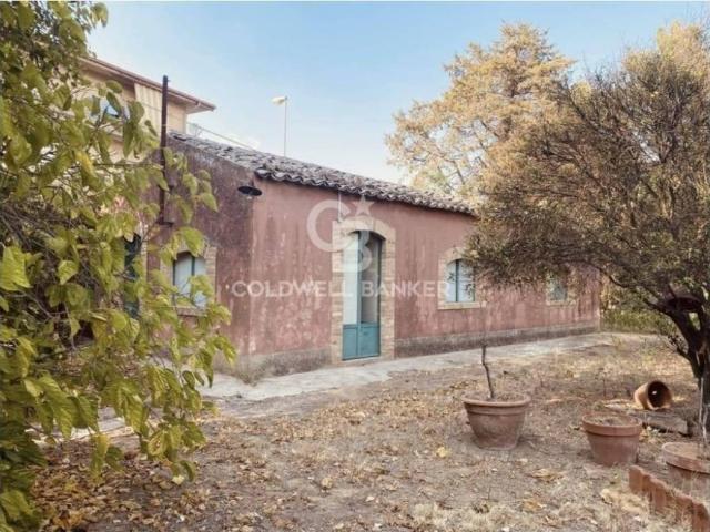 Villa in vendita a Caltagirone CT