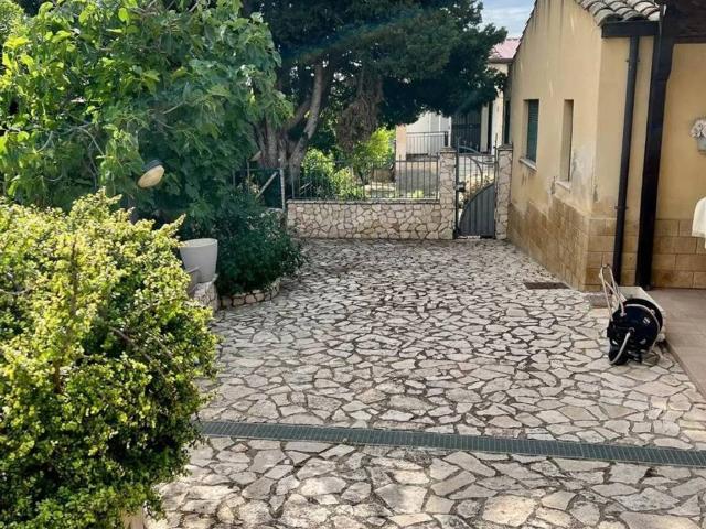Villa in vendita a Caltanissetta CL