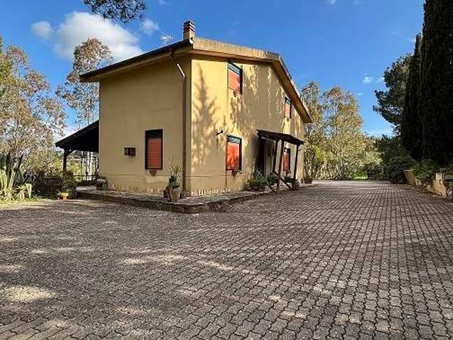 Villa in vendita a Caltanissetta CL
