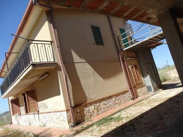 Villa in vendita a Caltanissetta CL
