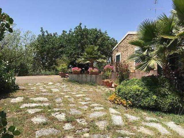 Villa in vendita a Caltanissetta CL