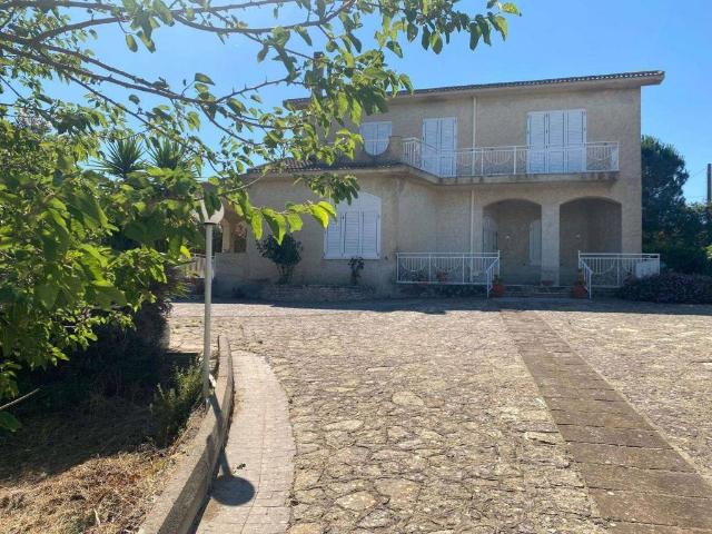 Villa in vendita a Caltanissetta CL