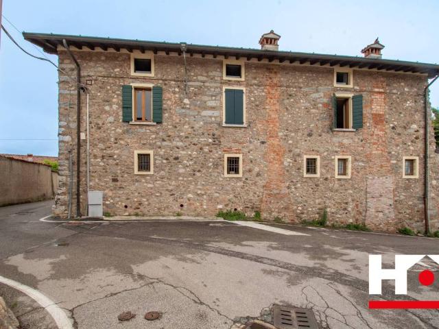 Villa in vendita a Calvagese della Riviera BS