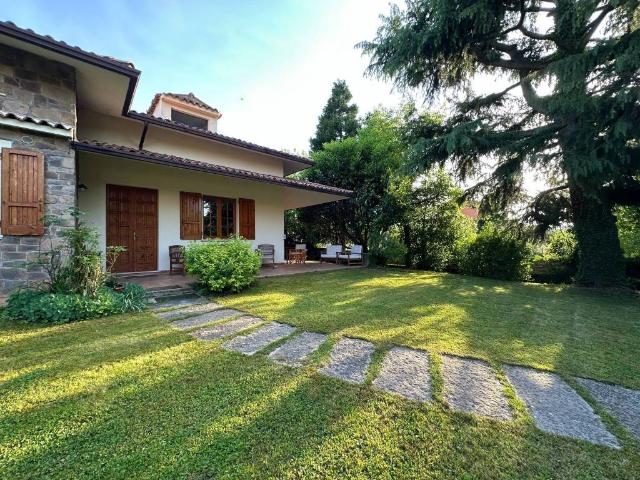 Villa in vendita a Calvagese della Riviera BS